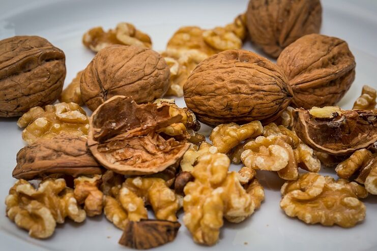walnuts aron sa pagdugang sa potency